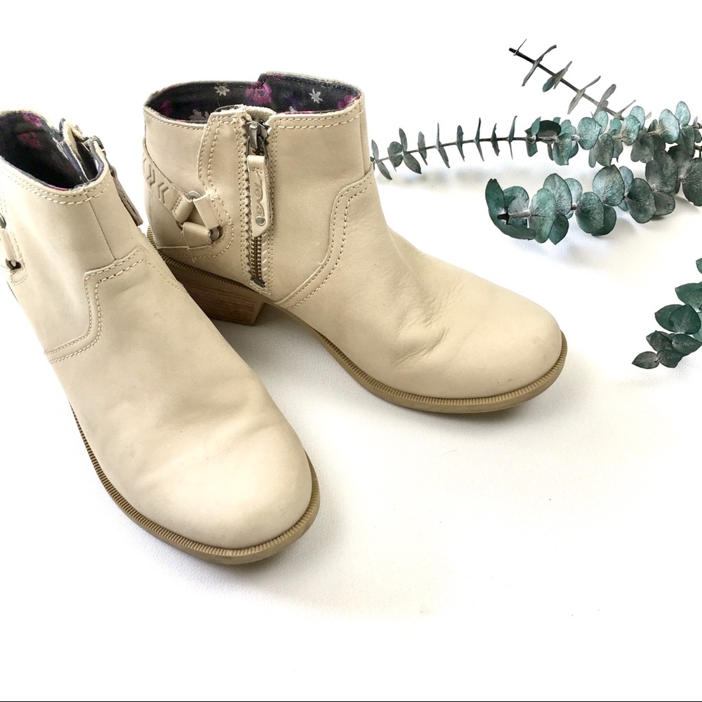 Teva Cream Leather Ankle Boot